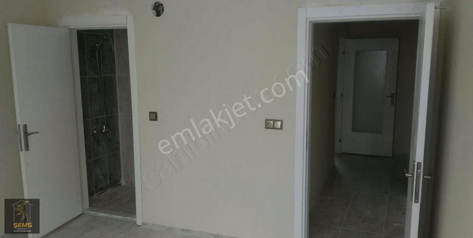 Adliye Ve Kto Yakını Eminevime Uygun Arakat 3+1 Daire