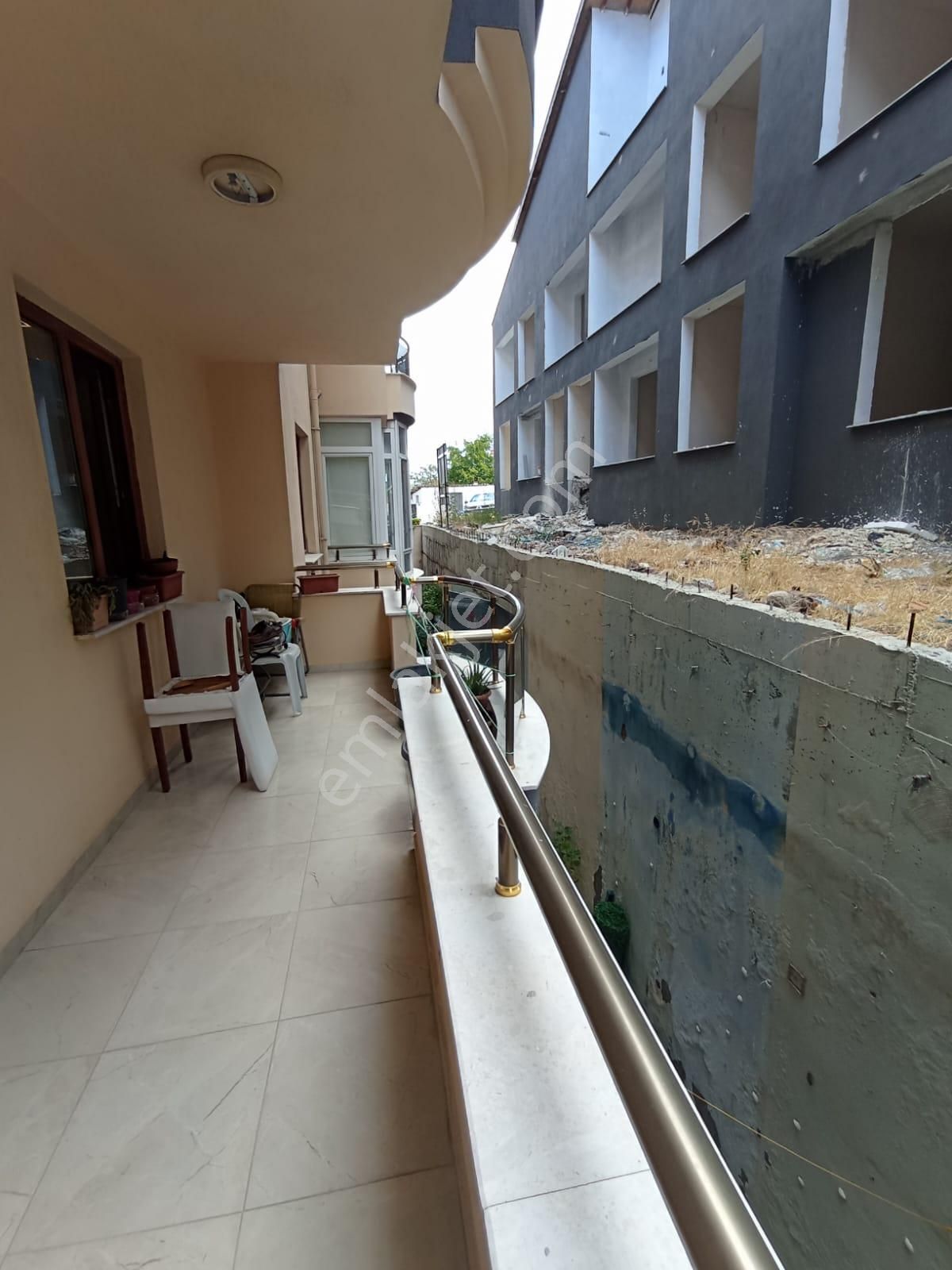 Öz Elit Emlak'tan Dikili'de Acil Satılık 8 Yıllık 2+1 Daire 3.750.000 Tl. - Görsel 25