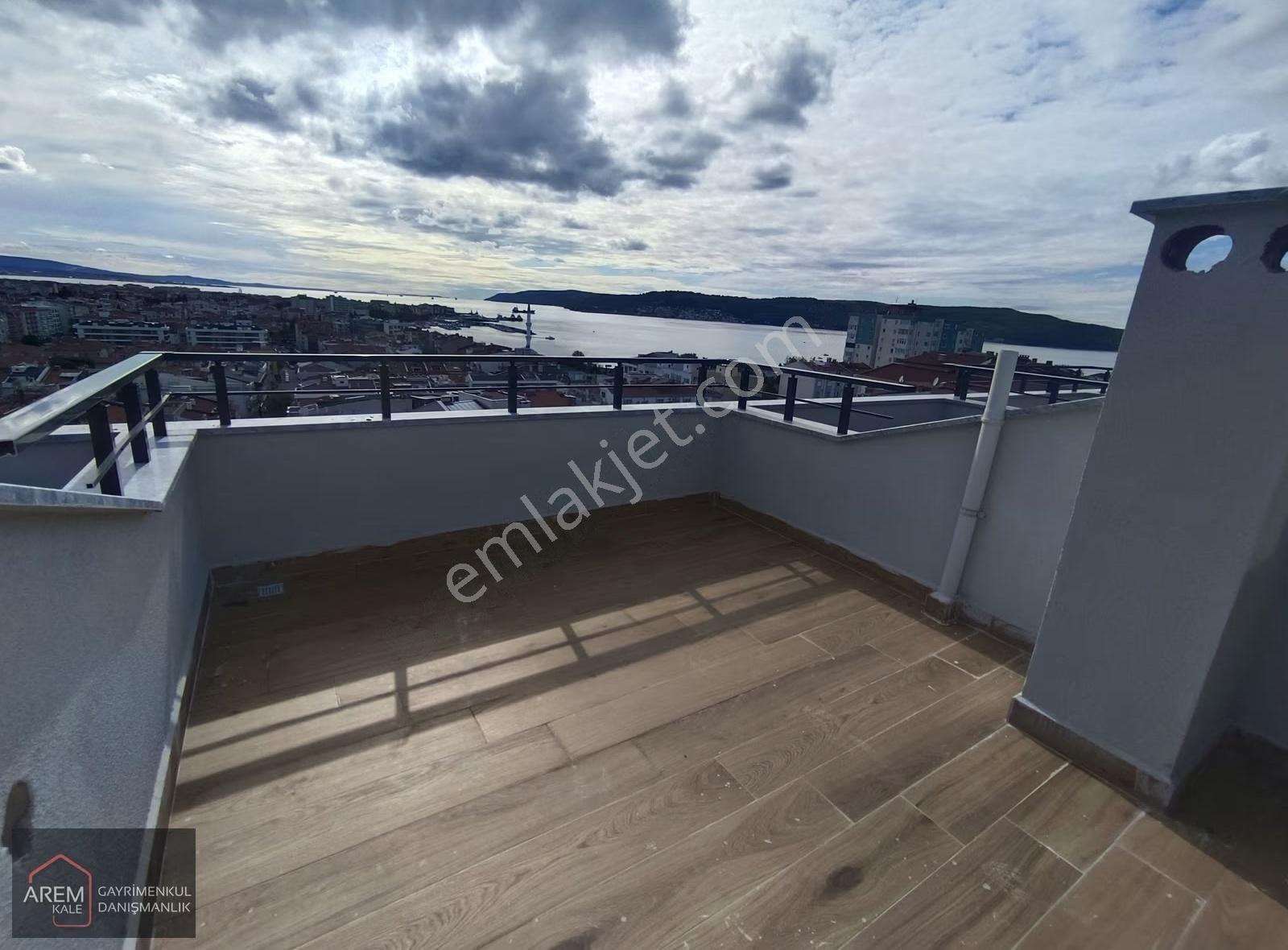 Çanakkale Merkez Cevatpaşa'da Full Deniz Manzaralı Dublex Daire - Görsel 18