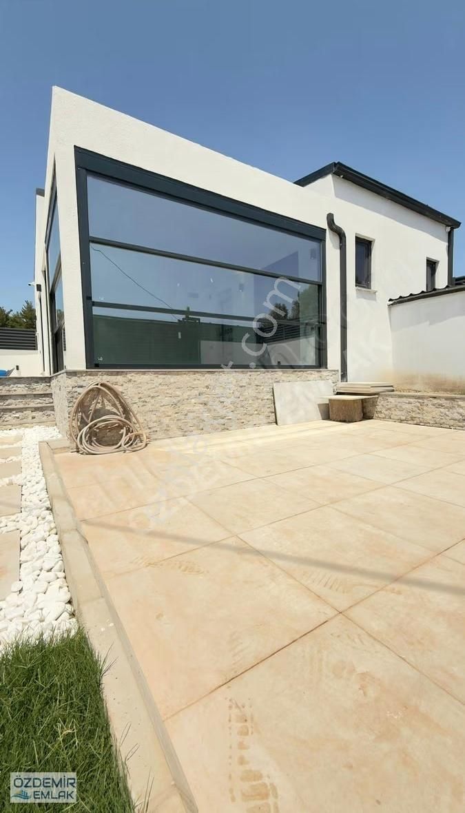 Özdemir Emlaktan Bahçecikte Satılık 2+1 Özel Havuzlu Evli Bahçe - Görsel 19