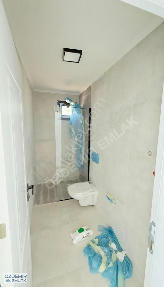 Özdemir Emlaktan Bahçecikte Satılık 2+1 Özel Havuzlu Evli Bahçe - Görsel 14