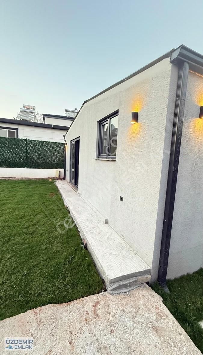 Özdemir Emlaktan Bahçecikte Satılık 2+1 Evli Bahçe - Görsel 2