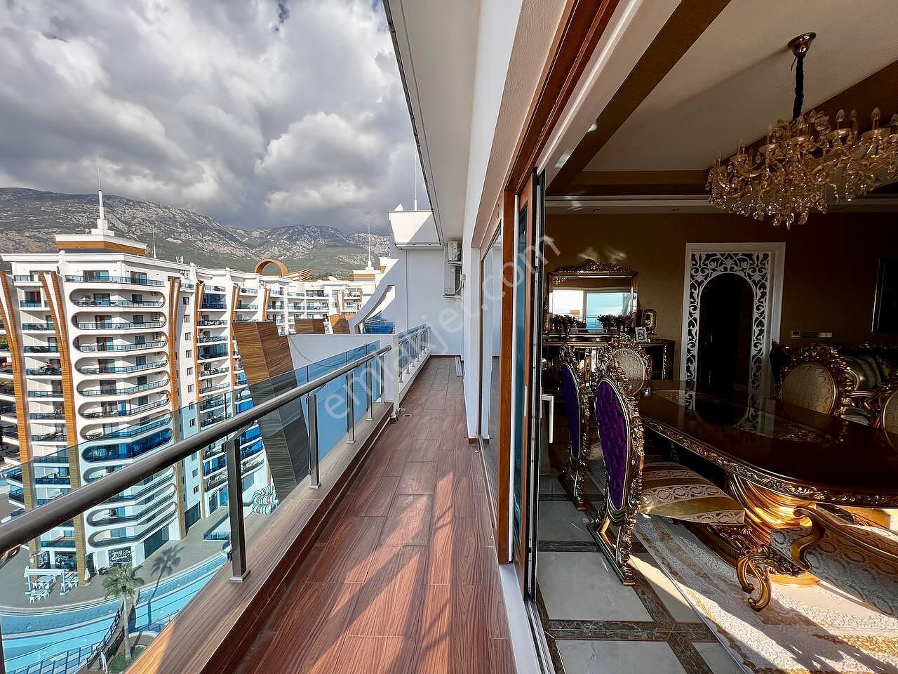 Alanya'da Otel Konseptinde Tasarlanmış Sitede Satılık Daire - Görsel 10