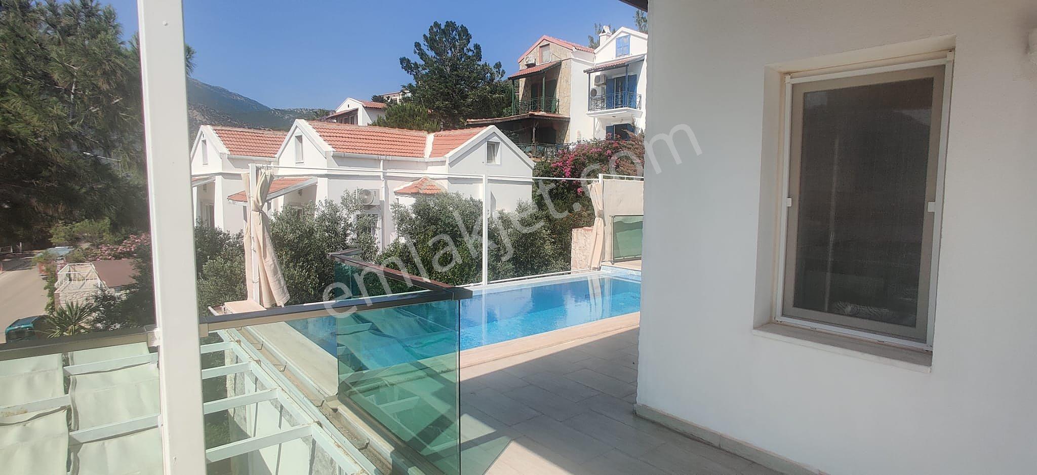 Antalya Kaş Yarımadası'nda Yatırıma Uygun 2+1 Eşyalı Villalar - Görsel 18