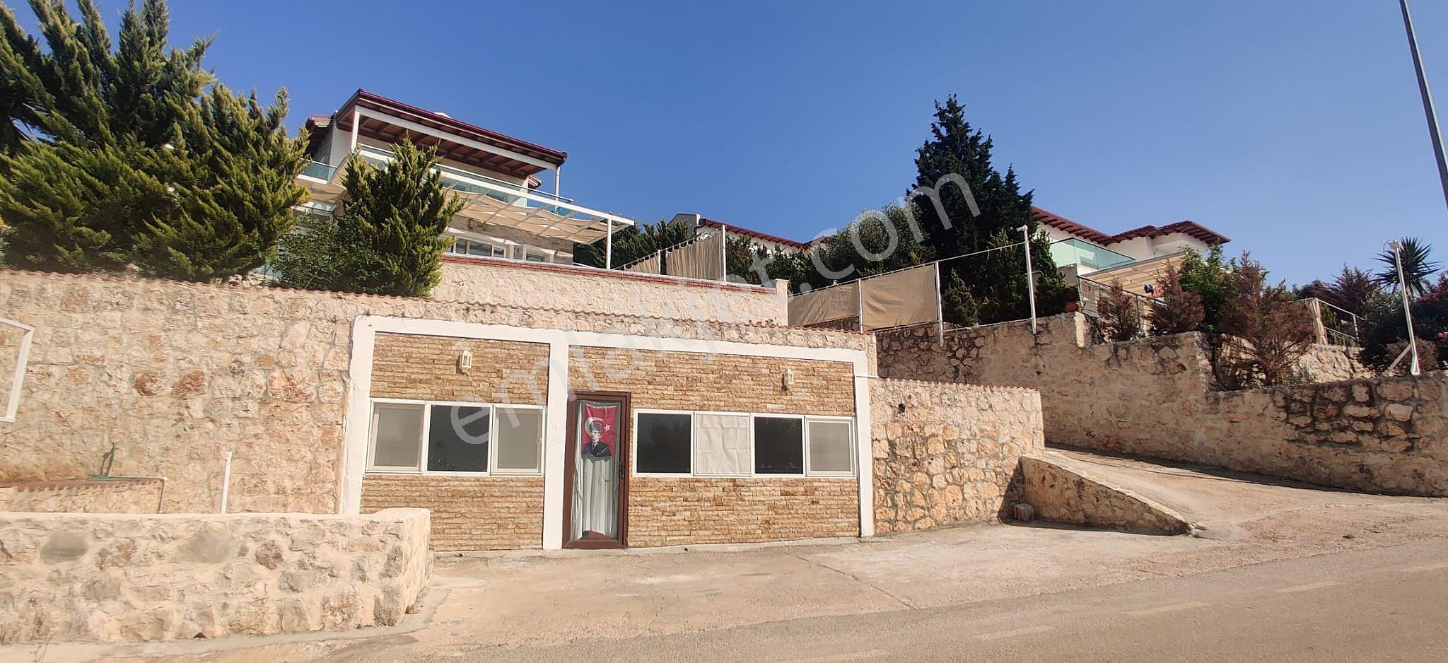 Antalya Kaş Yarımadası'nda Yatırıma Uygun 2+1 Eşyalı Villalar - Görsel 33