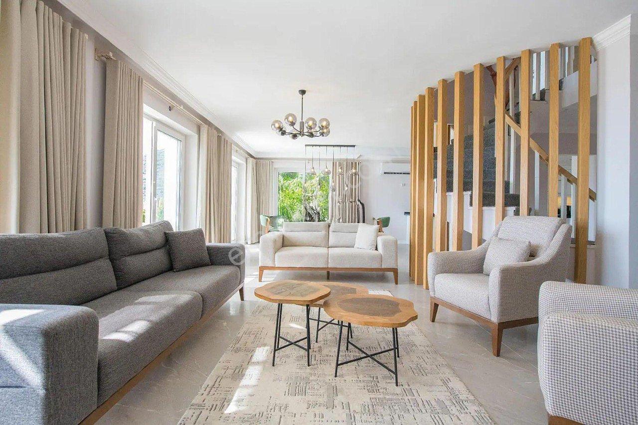 Kaş Kalkan’da Denize Sıfır Full Eşyalı Lüks Villa - Görsel 9