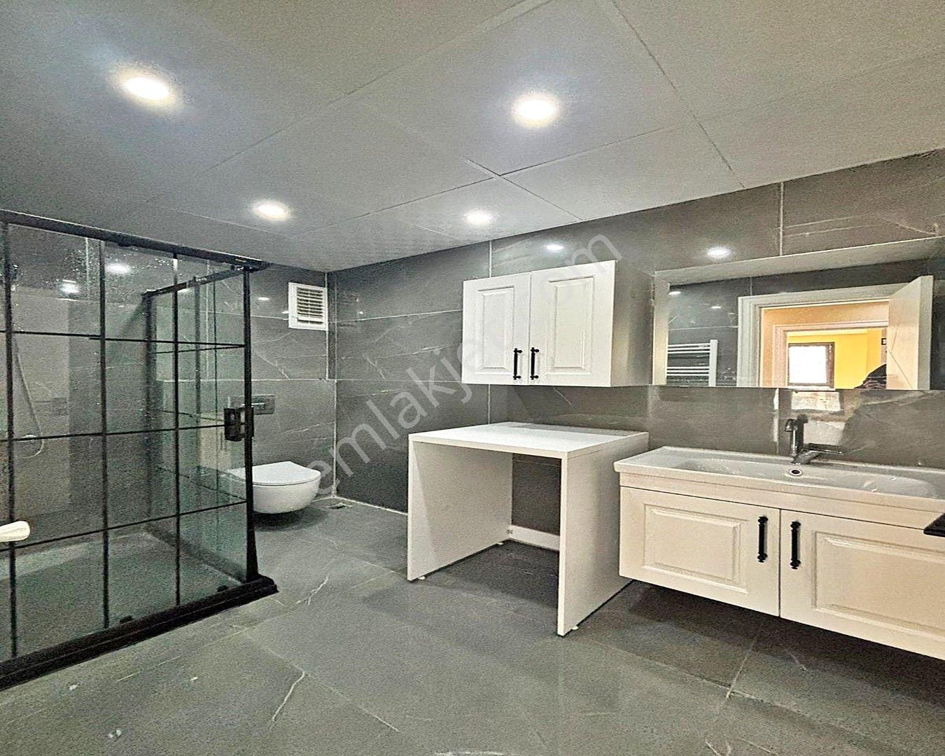 Lux Site İçerisinde Satılık 2+1 Arakat Daire - Görsel 14