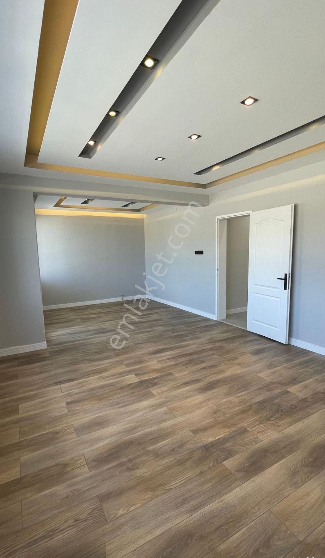 Ticaret Odasının Yanında İçi Sıfır Yapılı İş Yeri Olarak Kullanıma Müsait 3+1 Daire