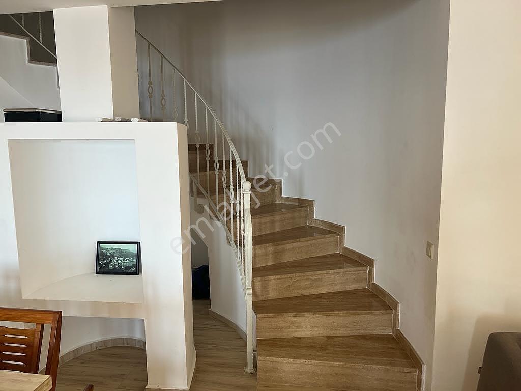 Kaş'ta Kısa Dönem Kiralamaya Uygun Deniz Manzaralı 4+1 Villa - Görsel 19