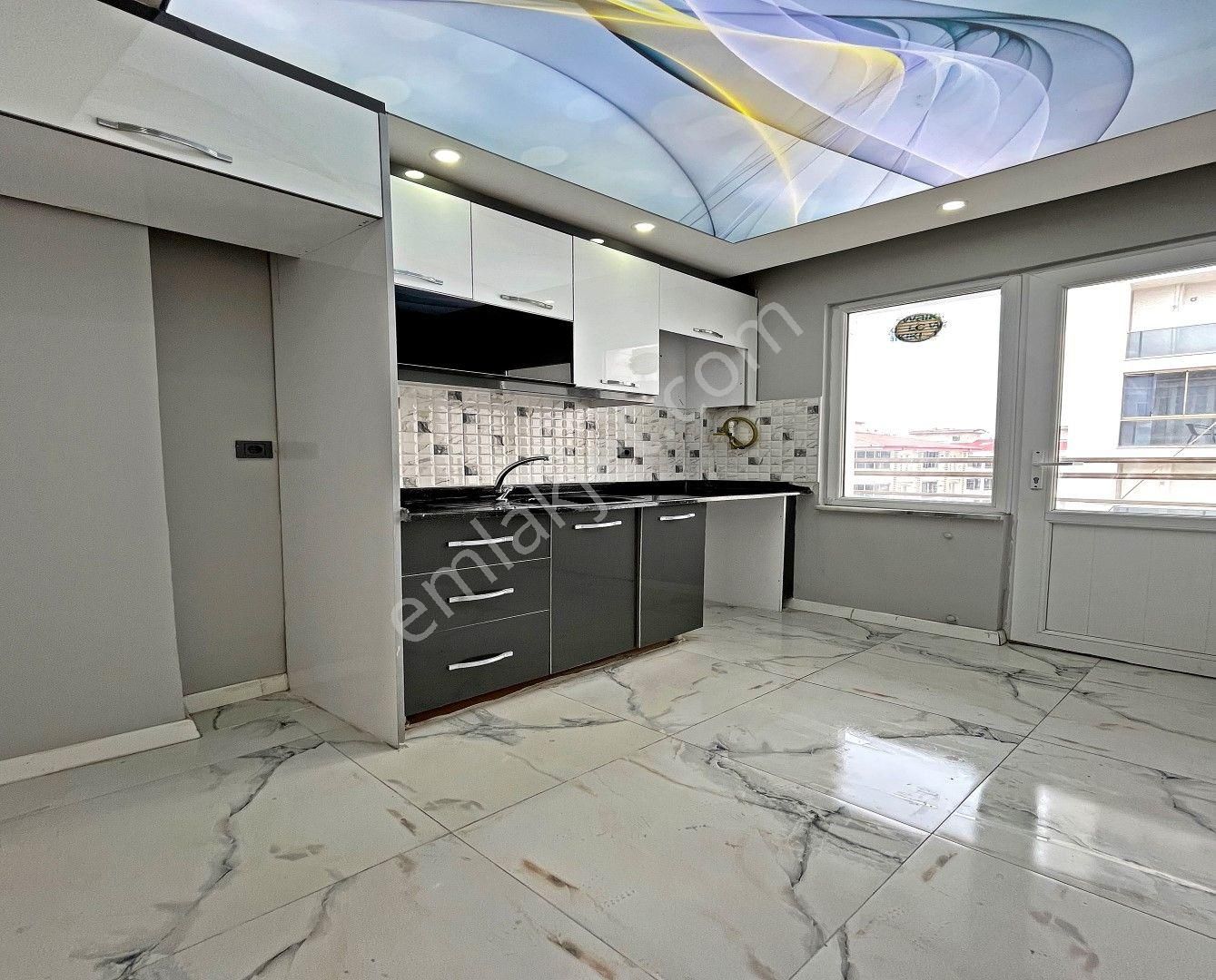 Bahçeşehir Lokasyonunda Satılık 2+1 Lüks Daire - Görsel 16