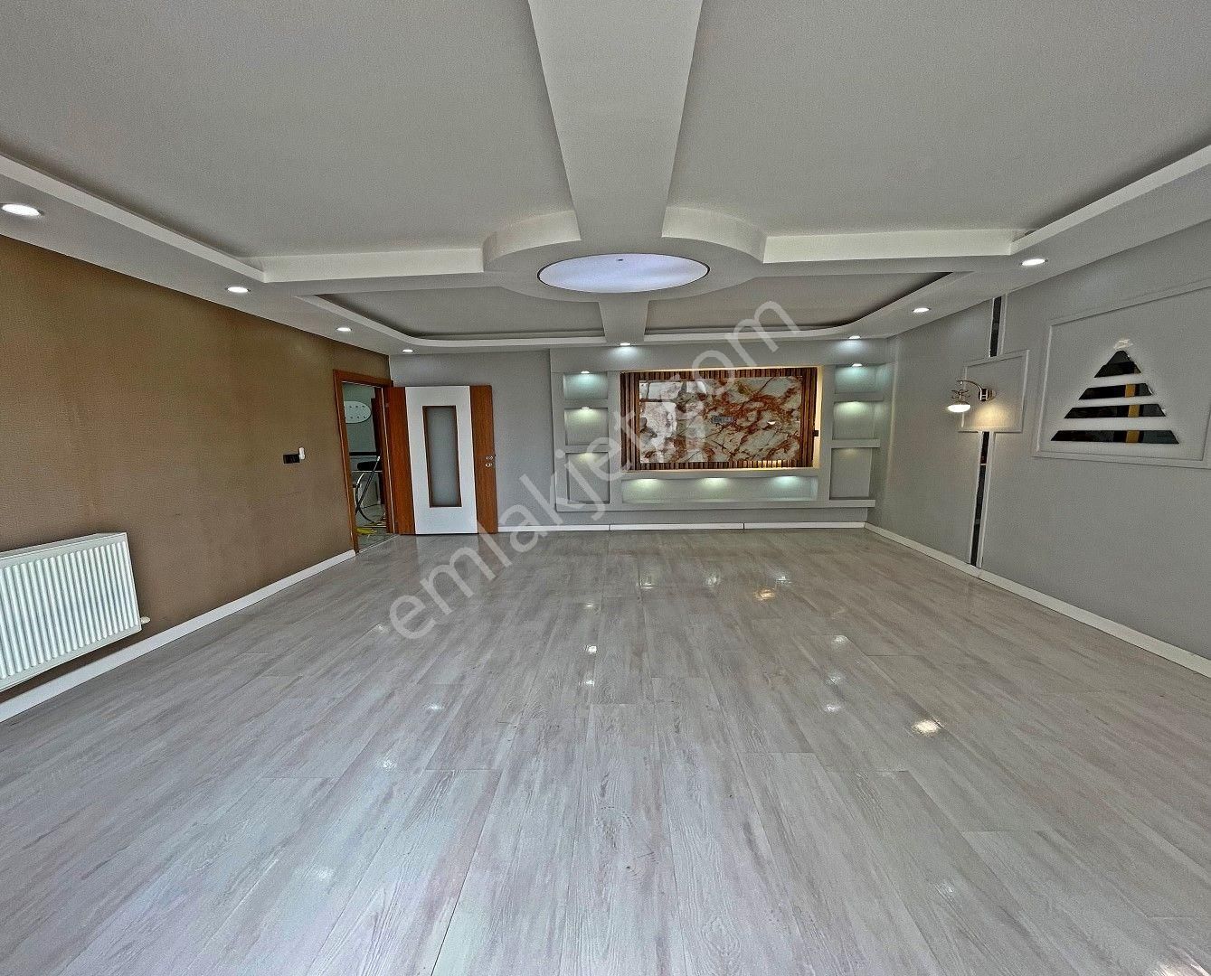 Bahçeşehir Lokasyonunda Satılık 2+1 Lüks Daire - Görsel 23