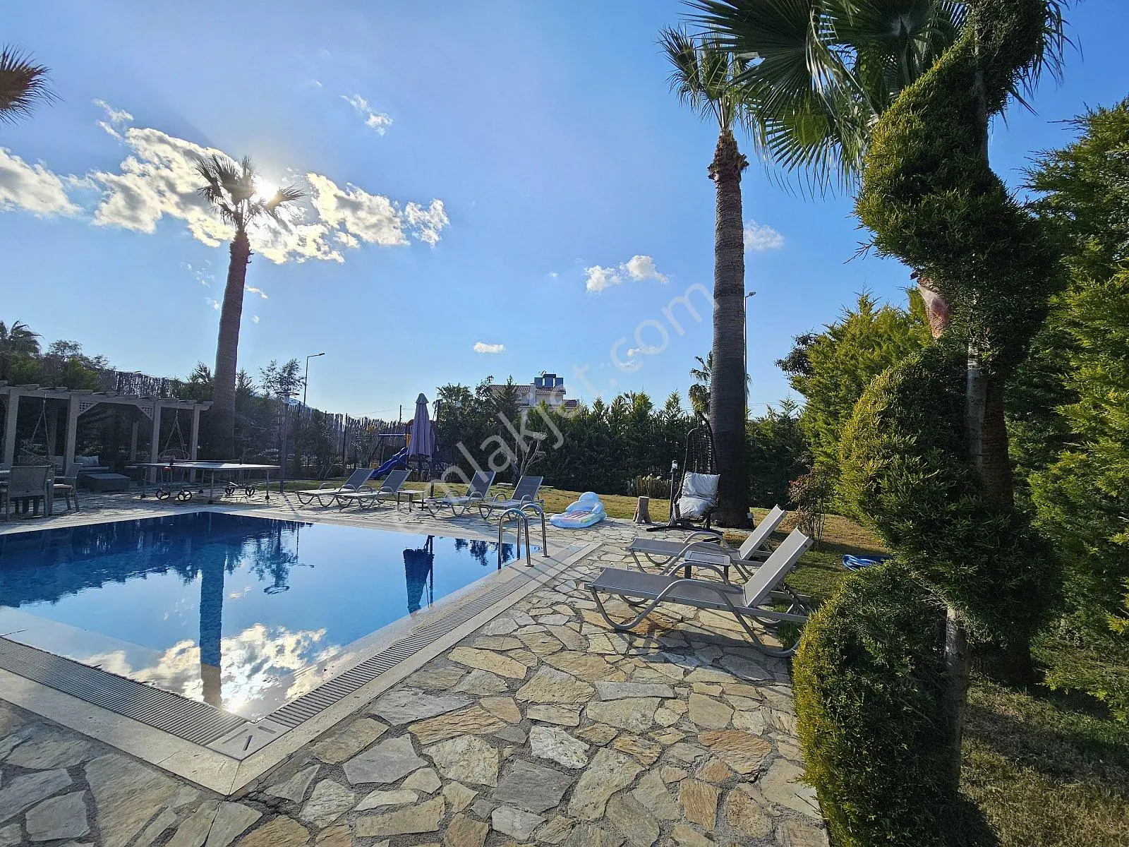 Fethiye Ölüdeniz’de Kısa Dönem Kiralamaya Uygun Havuzlu Ev - Görsel 3
