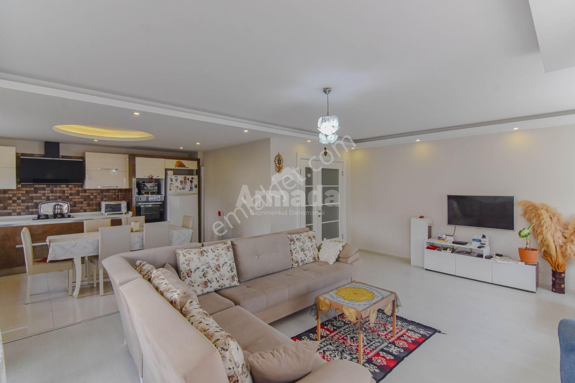 Kuşadası Değirmendere'de Kısmi Deniz Manzaralı Satılık 3+1 Daire - Görsel 3