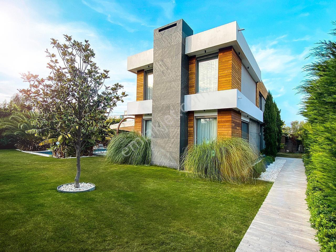 İzmir Çeşme'de Ilıca Plajı'na Yakın Müstakil Havuzlu Villa - Görsel 19