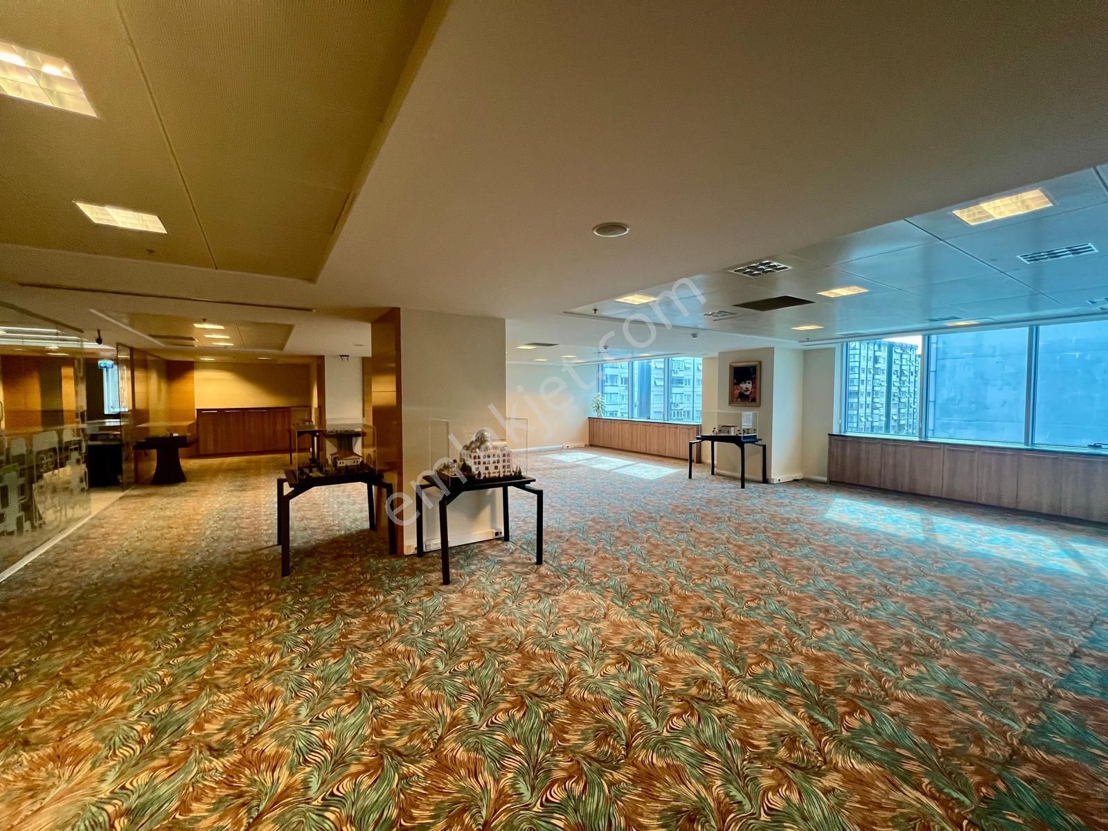 Bahçelievler Basıneksperss 'de Kiralık Prestijli Ofis Plaza Katı - Görsel 13