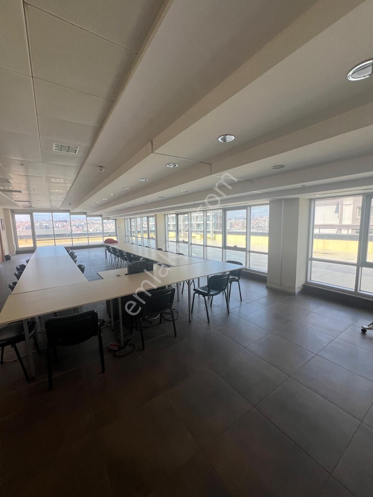 Bahçelievler Basıneksperss 'de Kiralık Prestijli Ofis Plaza Katı - Görsel 24