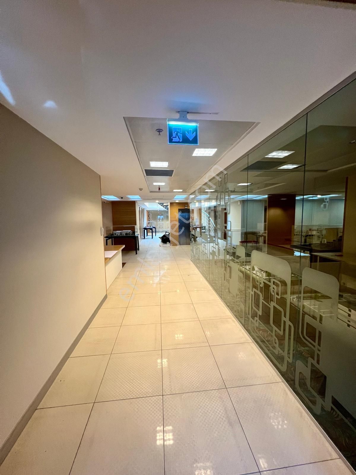 Bahçelievler Basıneksperss 'de Kiralık Prestijli Ofis Plaza Katı - Görsel 10