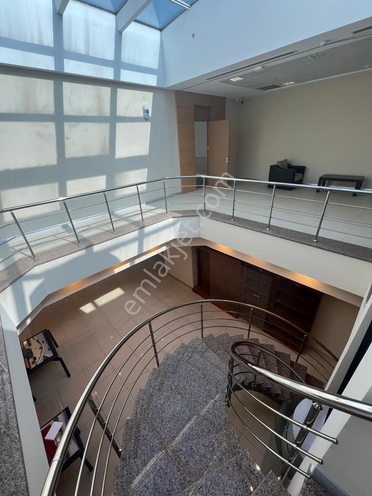 Bahçelievler Basıneksperss 'de Kiralık Prestijli Ofis Plaza Katı - Görsel 30