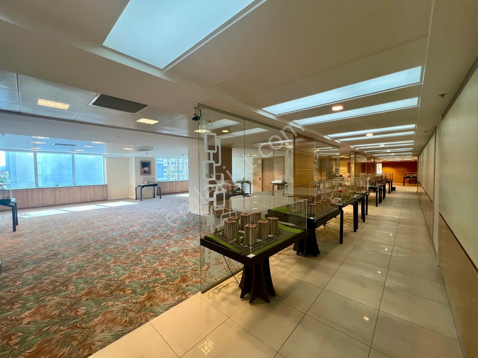 Bahçelievler Basıneksperss 'de Kiralık Prestijli Ofis Plaza Katı - Görsel 21