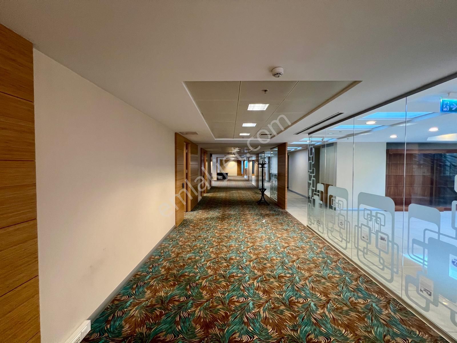 Bahçelievler Basıneksperss 'de Kiralık Prestijli Ofis Plaza Katı - Görsel 3