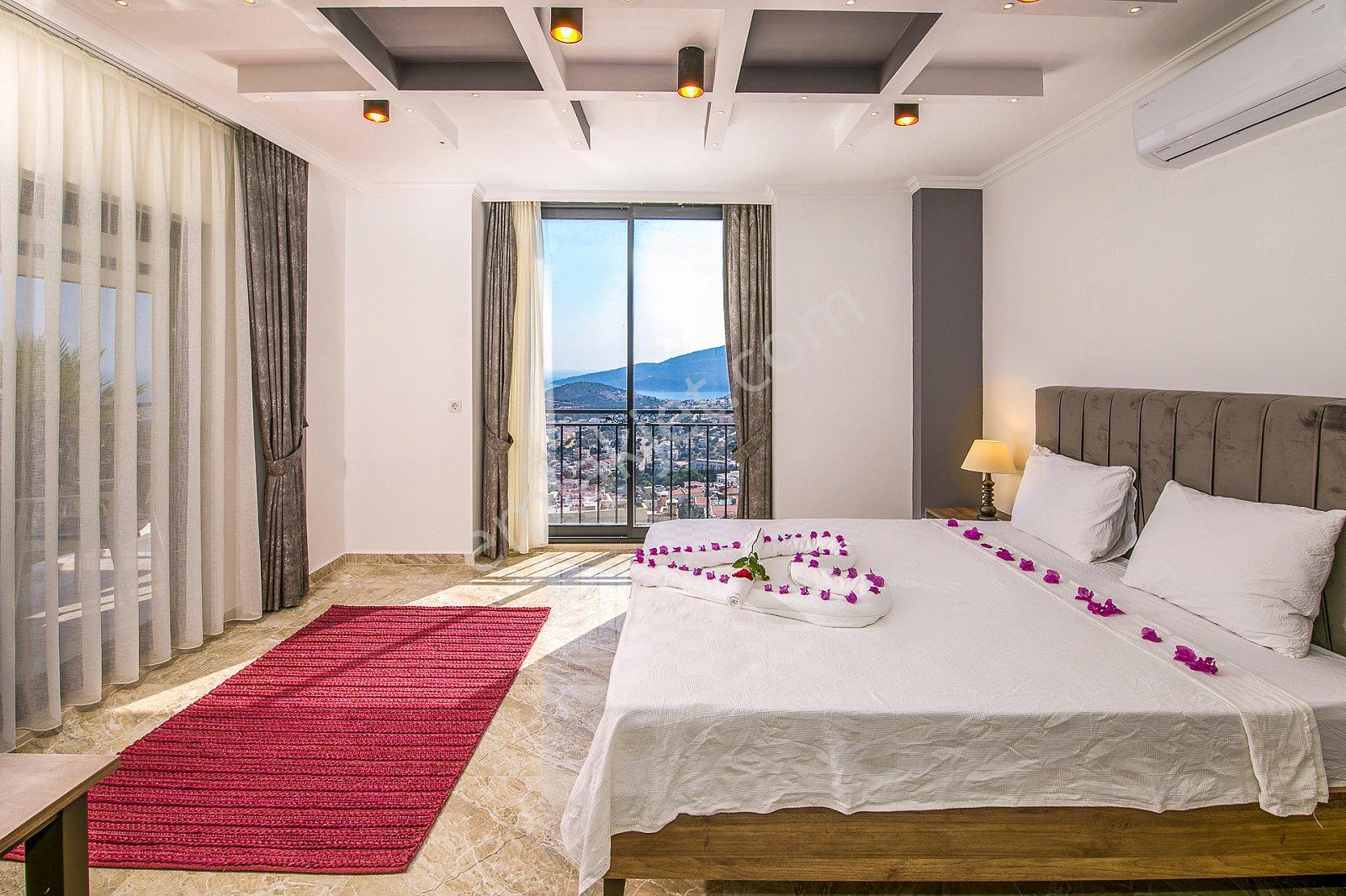 Kaş Kalkan'da Satılık Açık Ve Kapalı Havuzlu 5+1 Villa - Görsel 13