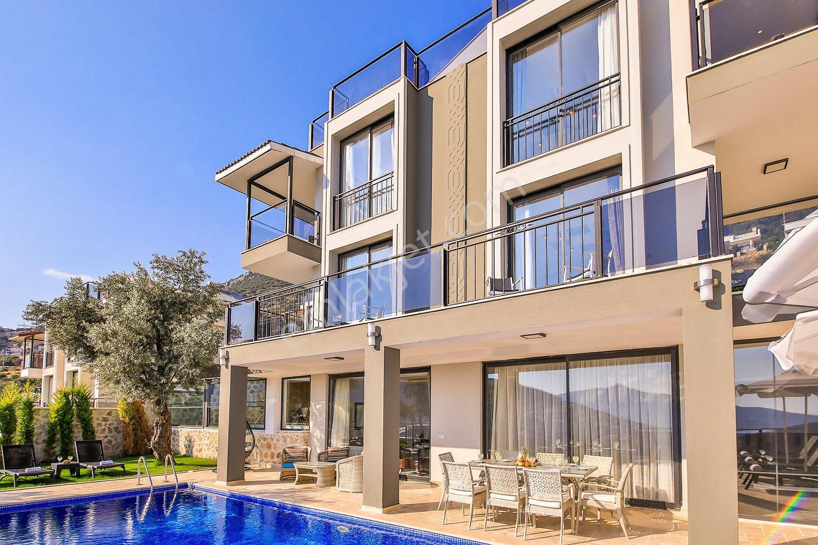 Kaş Kalkan'da Satılık Açık Ve Kapalı Havuzlu 5+1 Villa - Görsel 3