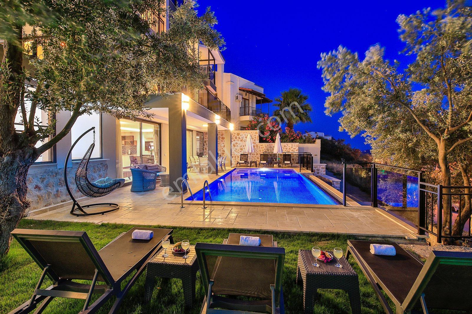 Kaş Kalkan'da Satılık Açık Ve Kapalı Havuzlu 5+1 Villa - Görsel 16
