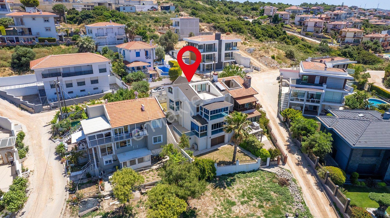 Çeşme Dalyan'da Marinaya Sıfır Deniz Manzaralı Eşyalı Villa - Görsel 17