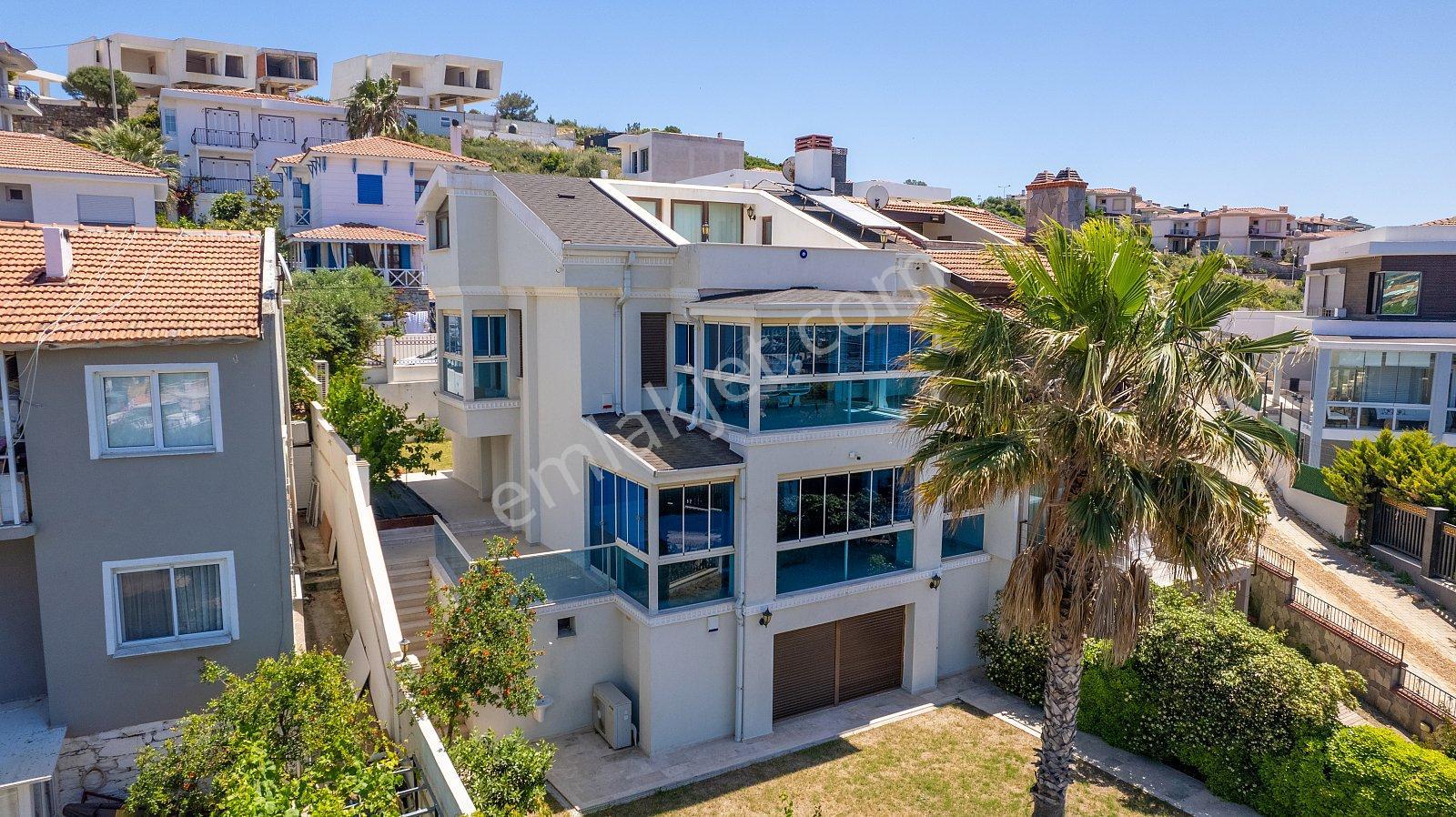 Çeşme Dalyan'da Marinaya Sıfır Deniz Manzaralı Eşyalı Villa - Görsel 20