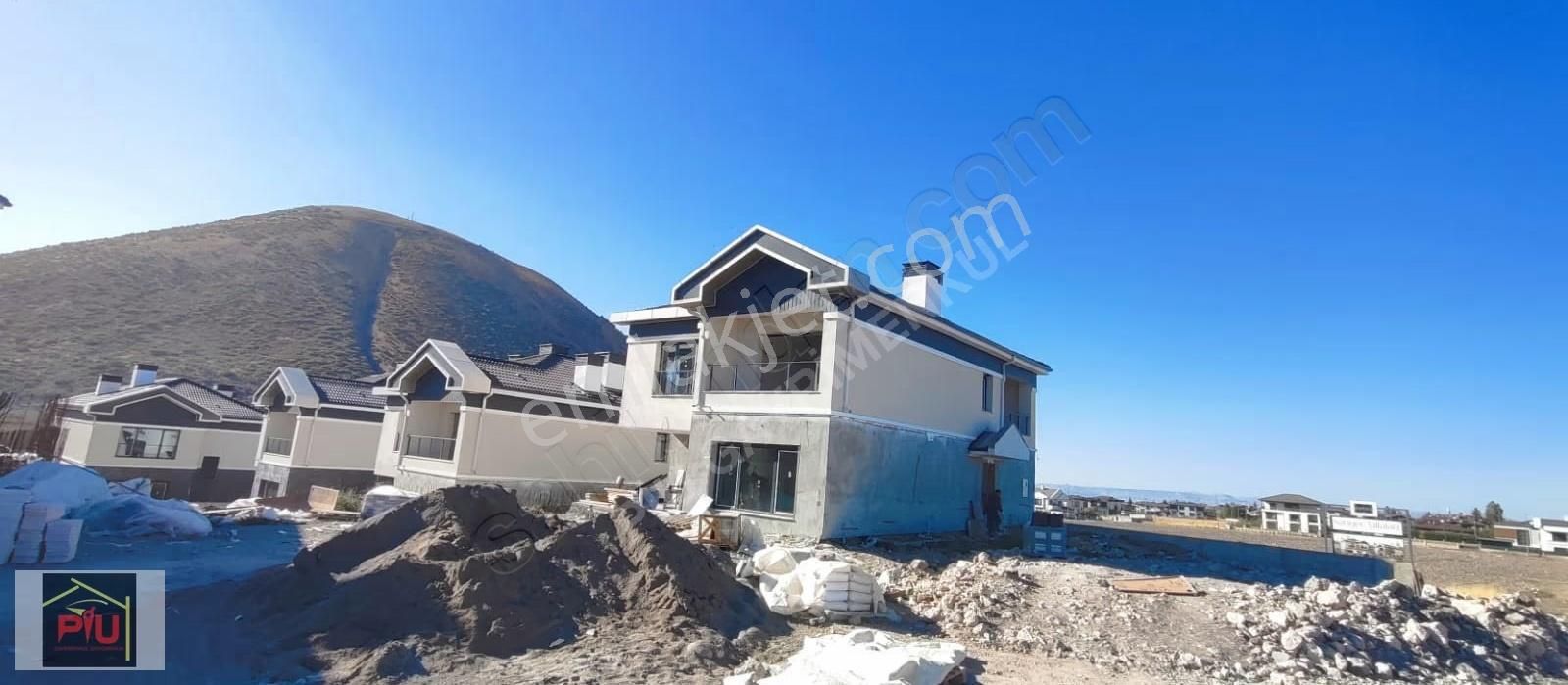 Yukarı Talasda Erciyes Ve Ali Dağı Manzaralı Ultra Lüks Villalar - Görsel 29