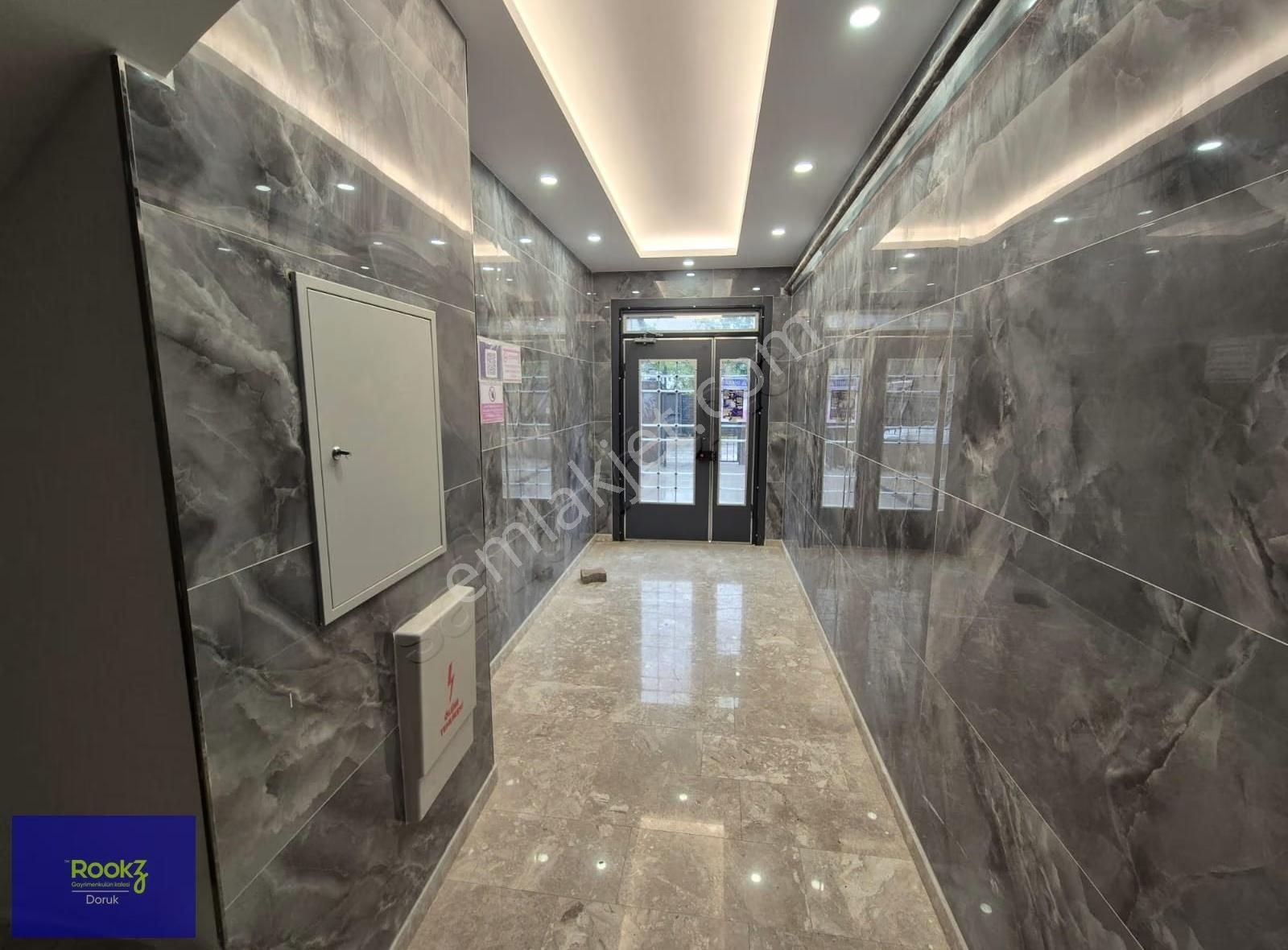 Rookzdoruk'dan Necipfazıl'da Yüksek Şerifiyeli Merkezi Konum 3+1 - Görsel 28