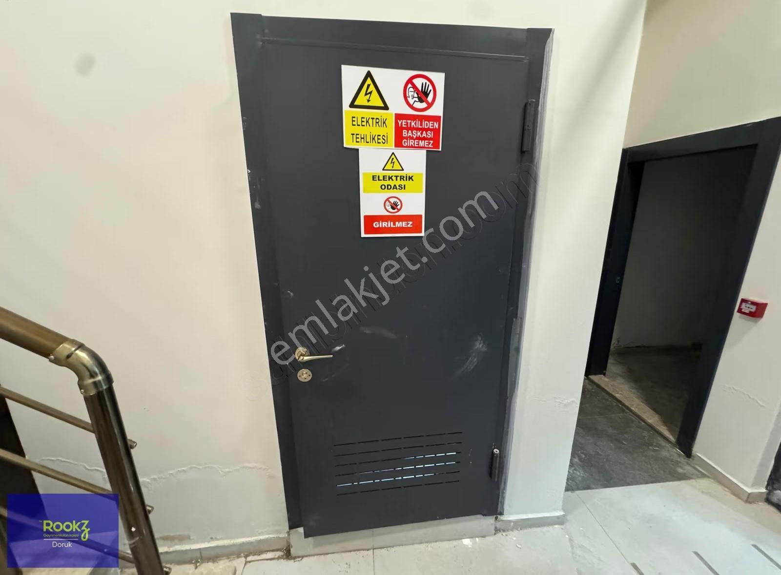 Rookzdoruk'dan Necipfazıl'da Yüksek Şerifiyeli Merkezi Konum 3+1 - Görsel 29