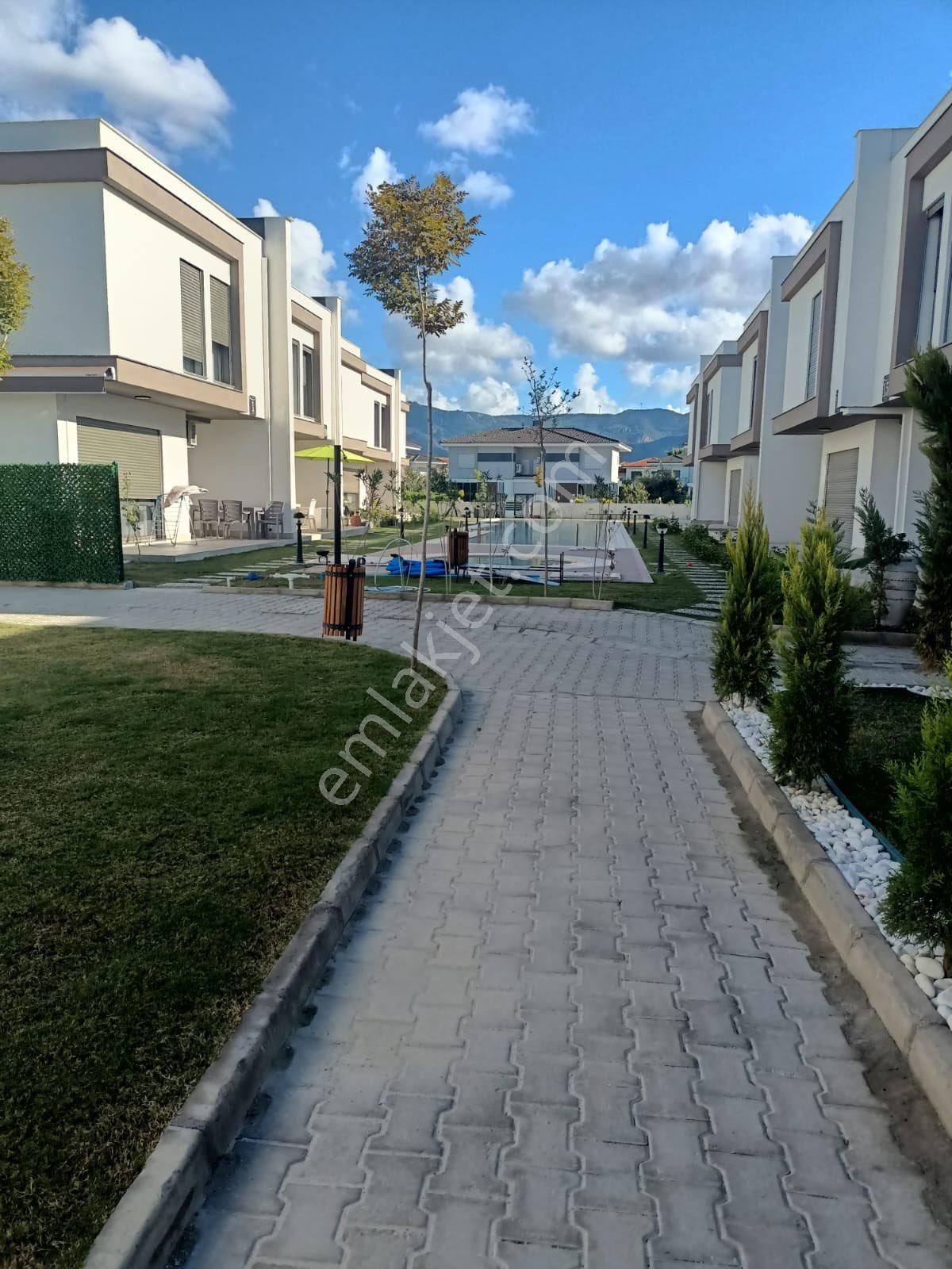 Sitenin En Güzel Villası! Denize 800 Metre 3+1 Lüks Satılık Villa - Görsel 20