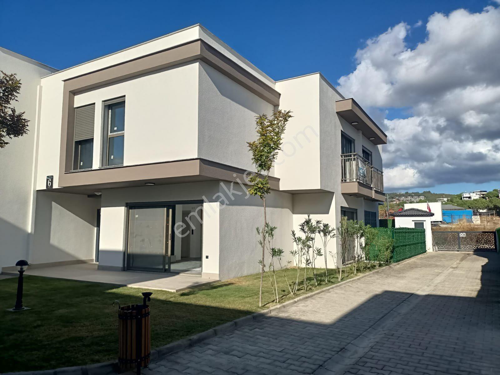 Sitenin En Güzel Villası! Denize 800 Metre 3+1 Lüks Satılık Villa - Görsel 23