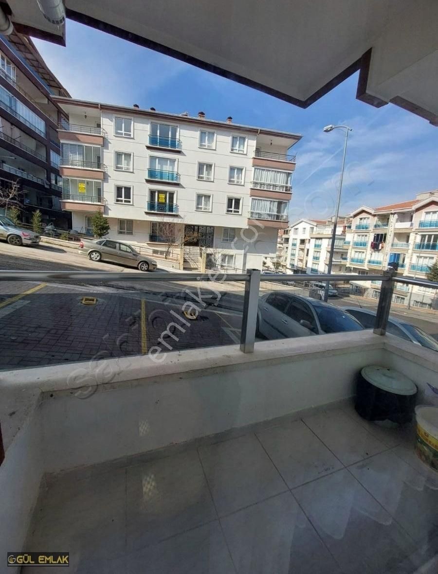 Başak Mevkı Yüksek Giriş 1.kat Konumunda Ful Yapılı 3+1 Daire - Görsel 25