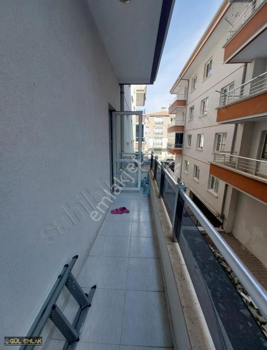 Başak Mevkı Yüksek Giriş 1.kat Konumunda Ful Yapılı 3+1 Daire - Görsel 32