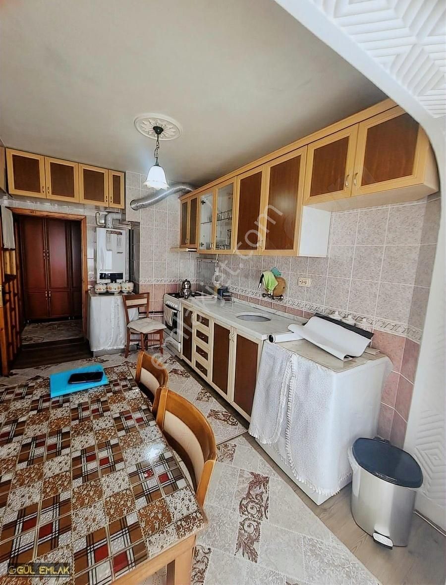 Mehmet Akif Ersoy Lisesi Karşısı 3.kat Ön Cephe Ful Yapılı 3+1