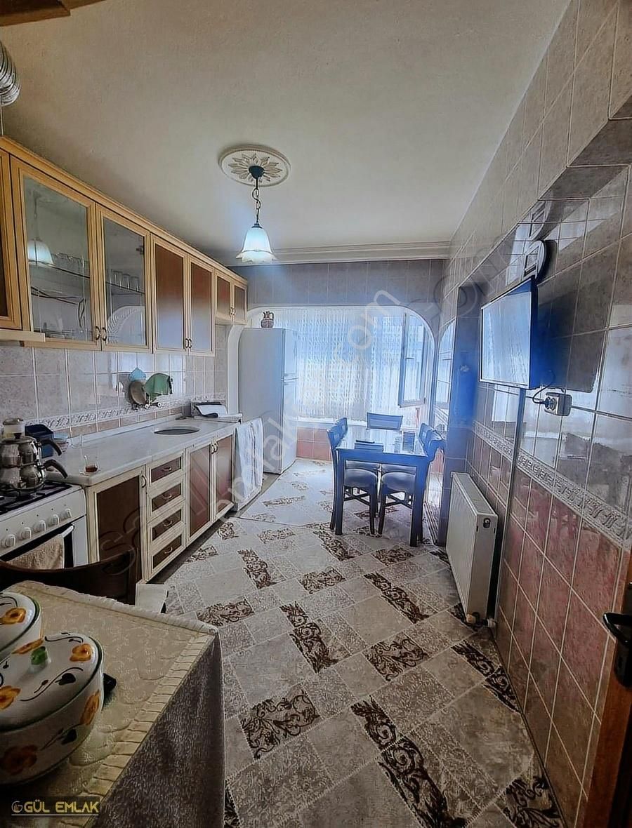 Mehmet Akif Ersoy Lisesi Karşısı 3.kat Ön Cephe Ful Yapılı 3+1 - Görsel 2