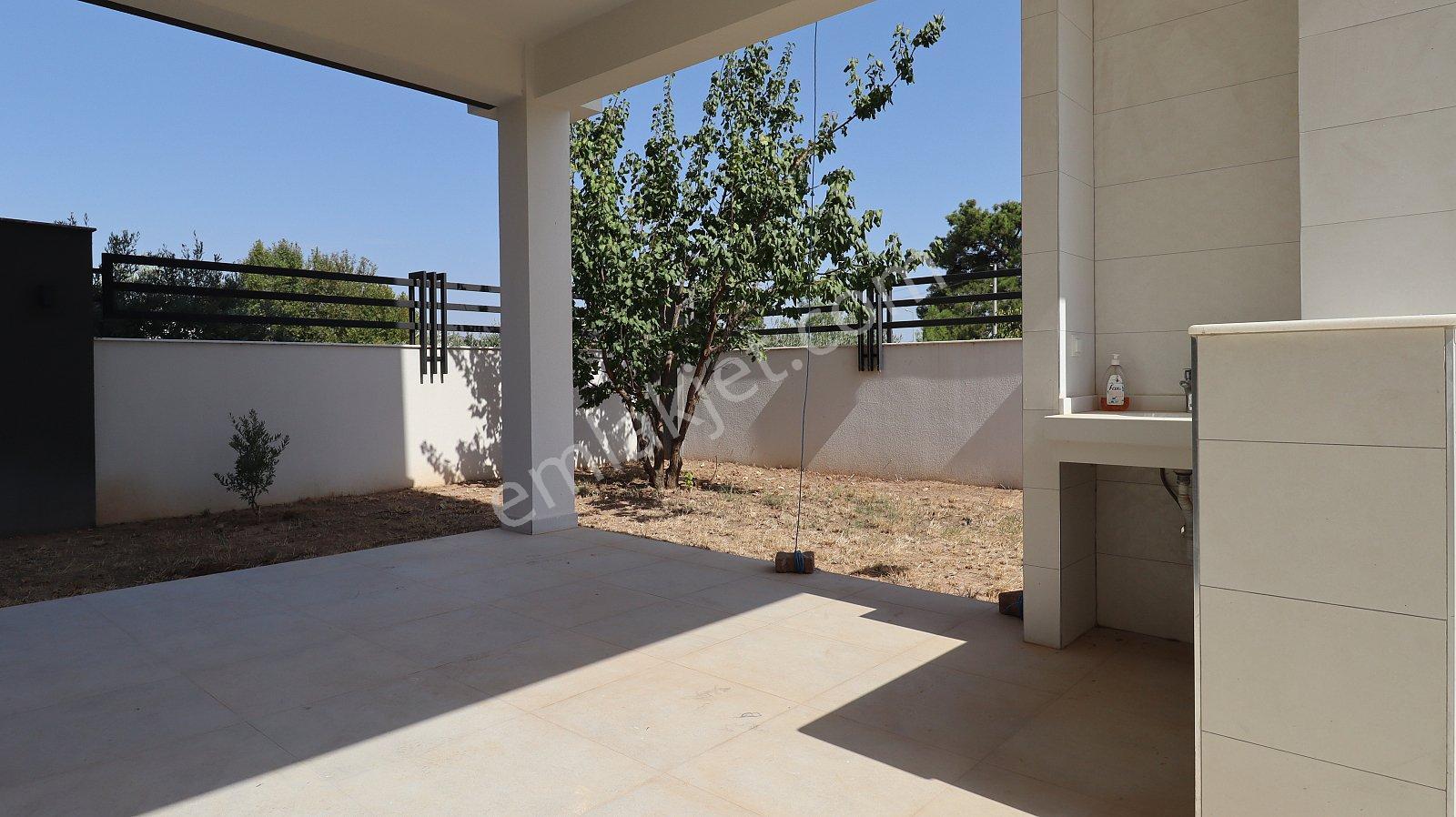 Antalya Döşemealtı Zengin Özellikli Müstakil Villa - Görsel 11