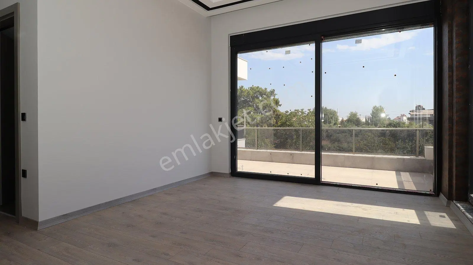 Antalya Döşemealtı Zengin Özellikli Müstakil Villa - Görsel 4