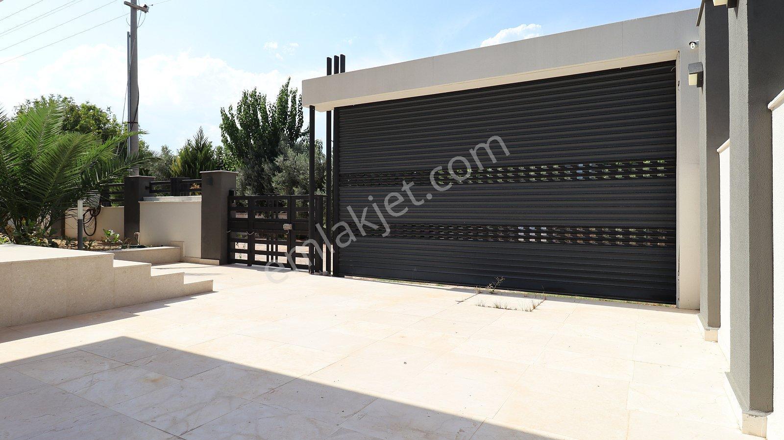 Antalya Döşemealtı Zengin Özellikli Müstakil Villa - Görsel 26