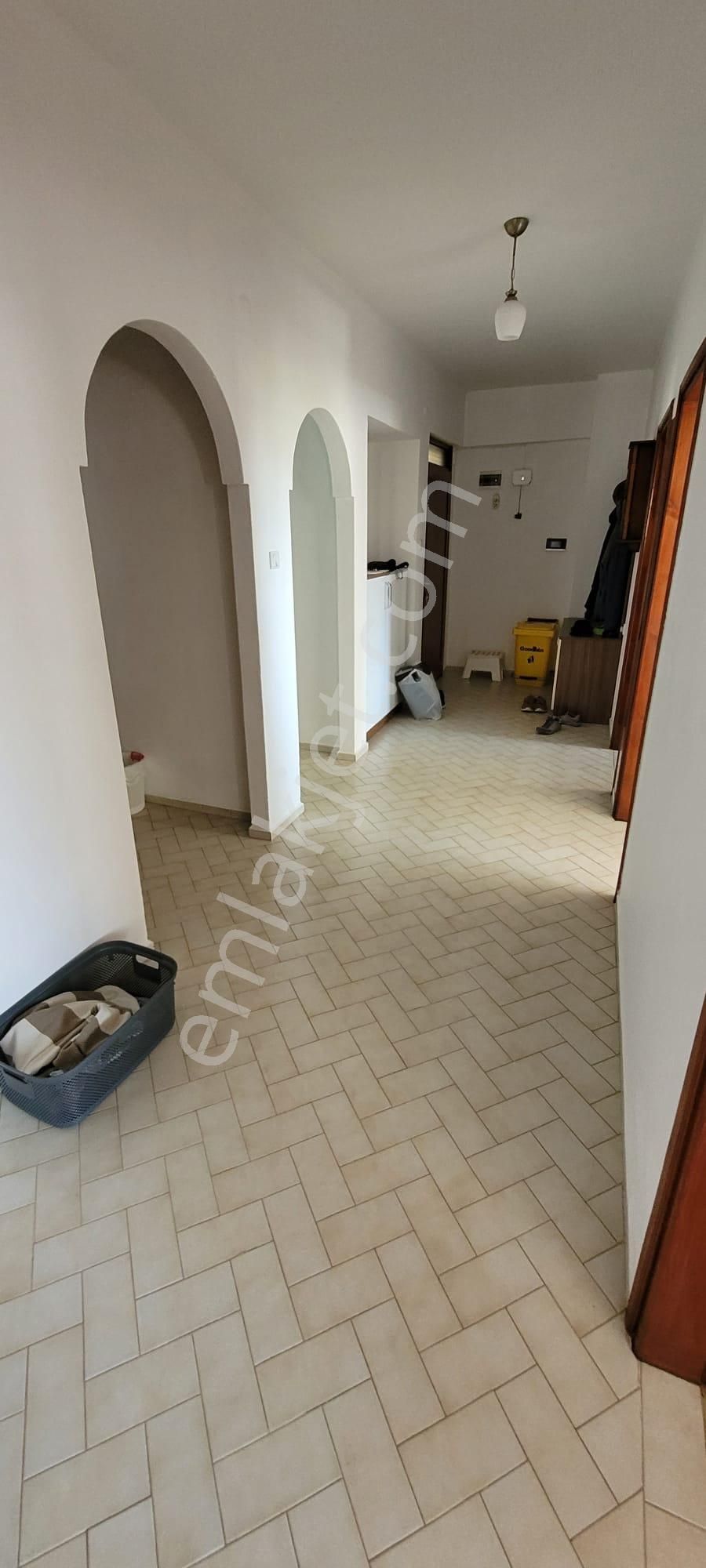 Güvenlik Mahallesinde 3+1 Geniş Eşyalı Satılık Daire - Görsel 14