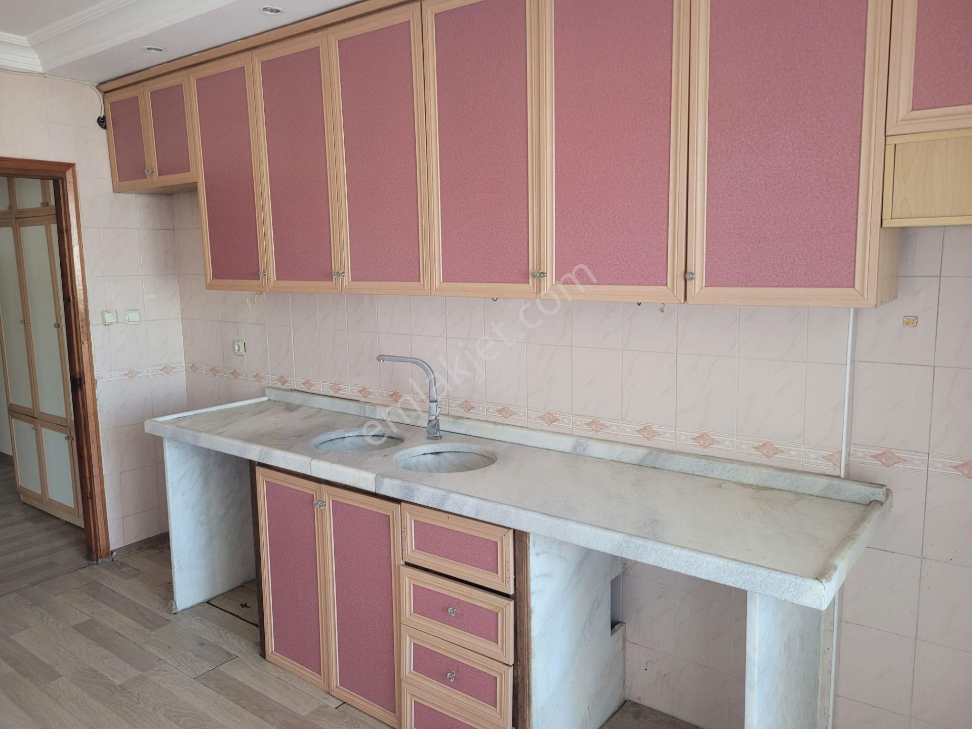 Adana Çukurova Huzurevleri 4+1 Kapalı Mutfak Çift Banyolu Güneybatı Kuzey Cepheli Kiralık Daire - Görsel 15