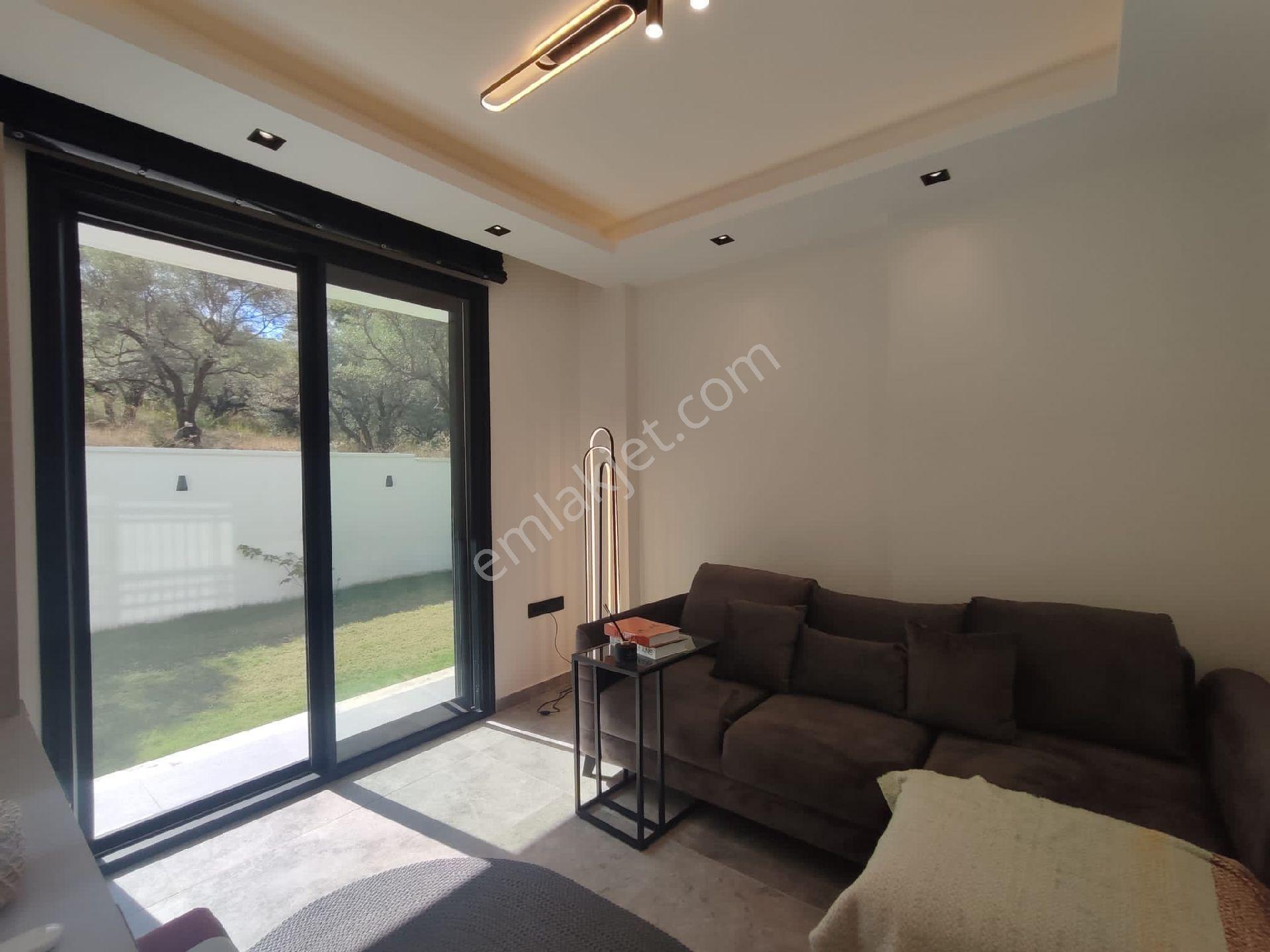 Kuşadası Davutlarda Doğa Ve Deniz Manzaralı Özel Havuzlu 5+2 Sıfır Müstakil Villa - Görsel 20