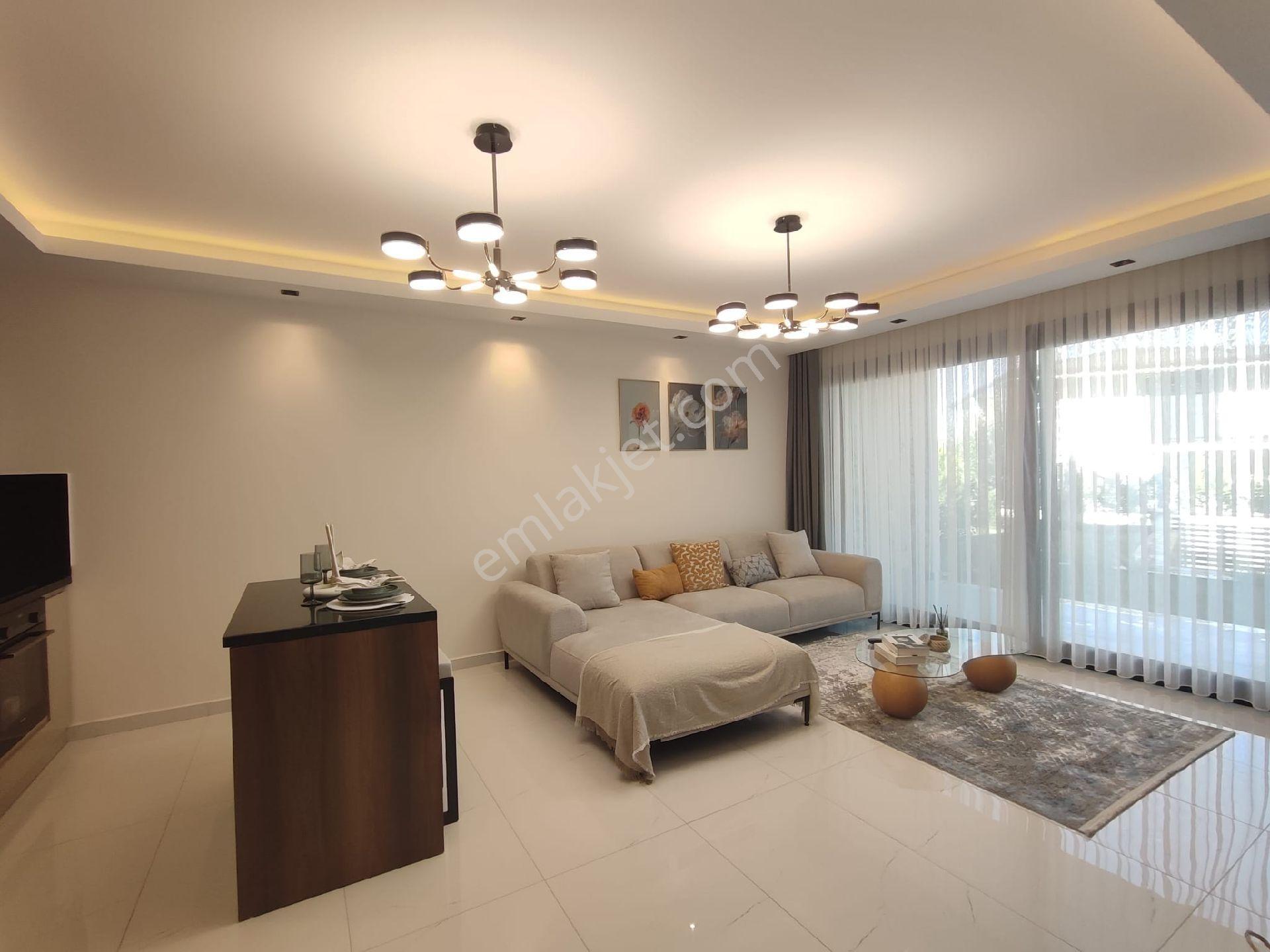 Kuşadası Davutlarda Doğa Ve Deniz Manzaralı Özel Havuzlu 5+2 Sıfır Müstakil Villa - Görsel 8