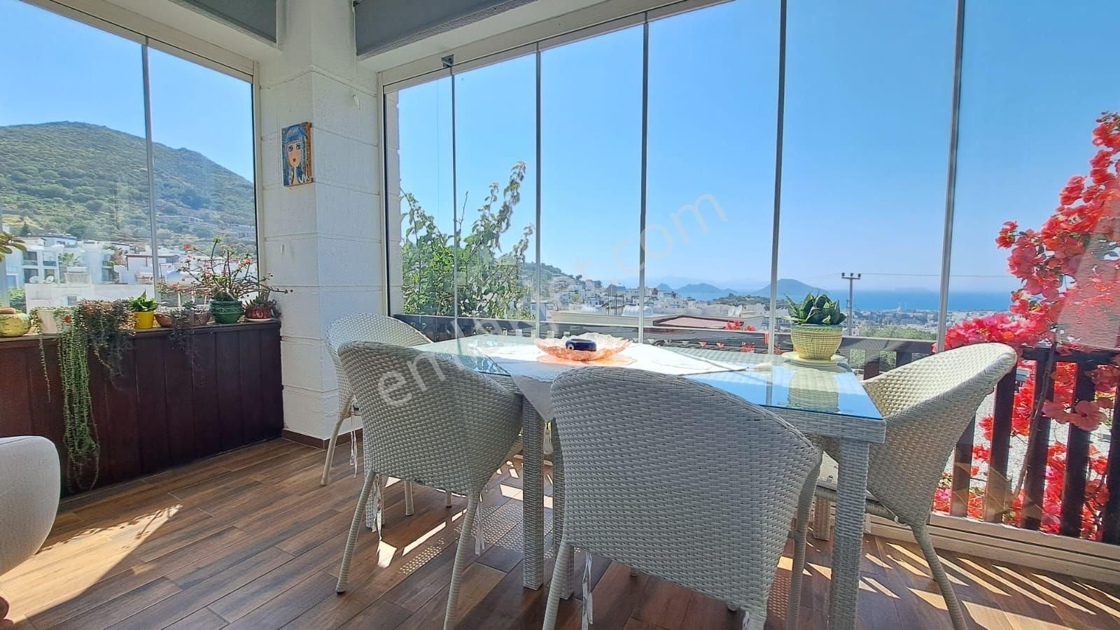 Havuzlu Sitede Deniz Manzaralı Daire - Turgutreis - Görsel 10