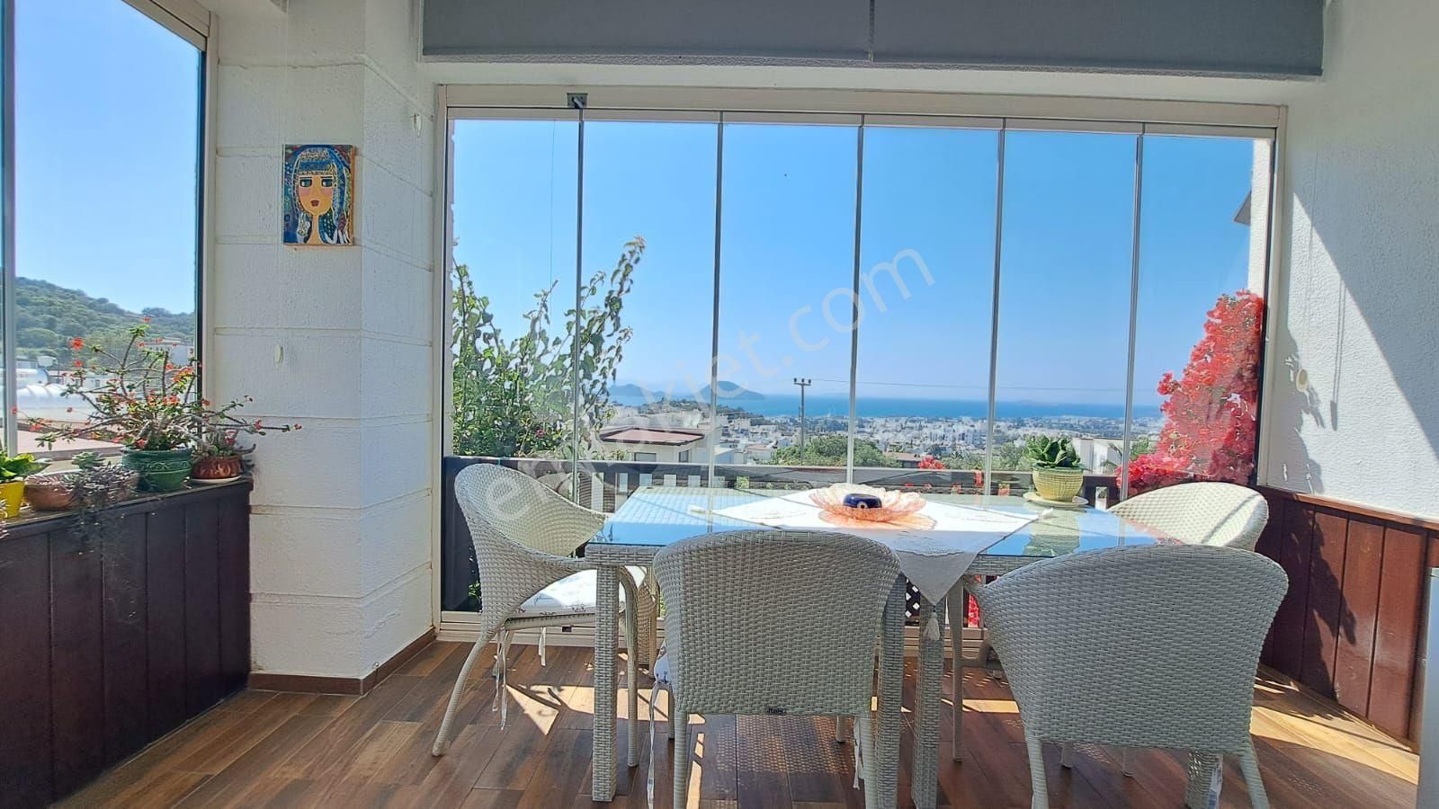 Havuzlu Sitede Deniz Manzaralı Daire - Turgutreis - Görsel 11