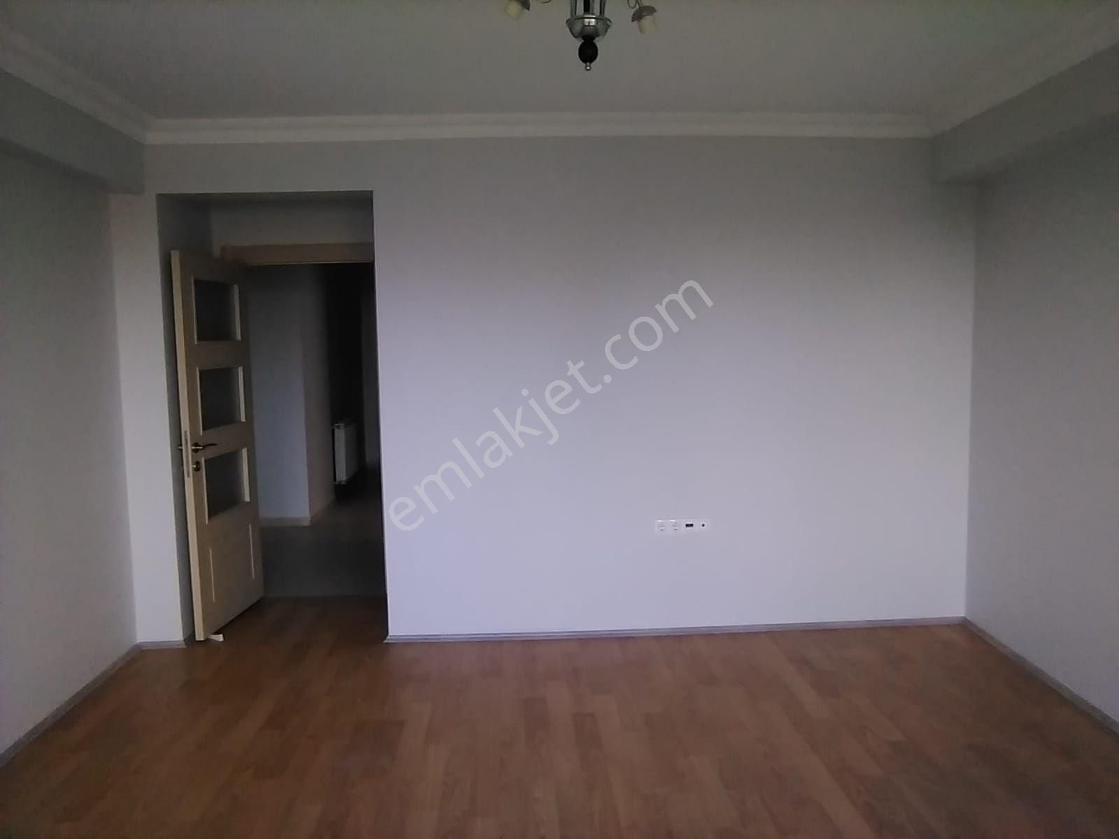 As Emlaktan G.y.satar Cd.büyük Park Karşısı Satılık Kombili Çift Asansörlü Balkonlu 3+1 Daire - Görsel 14