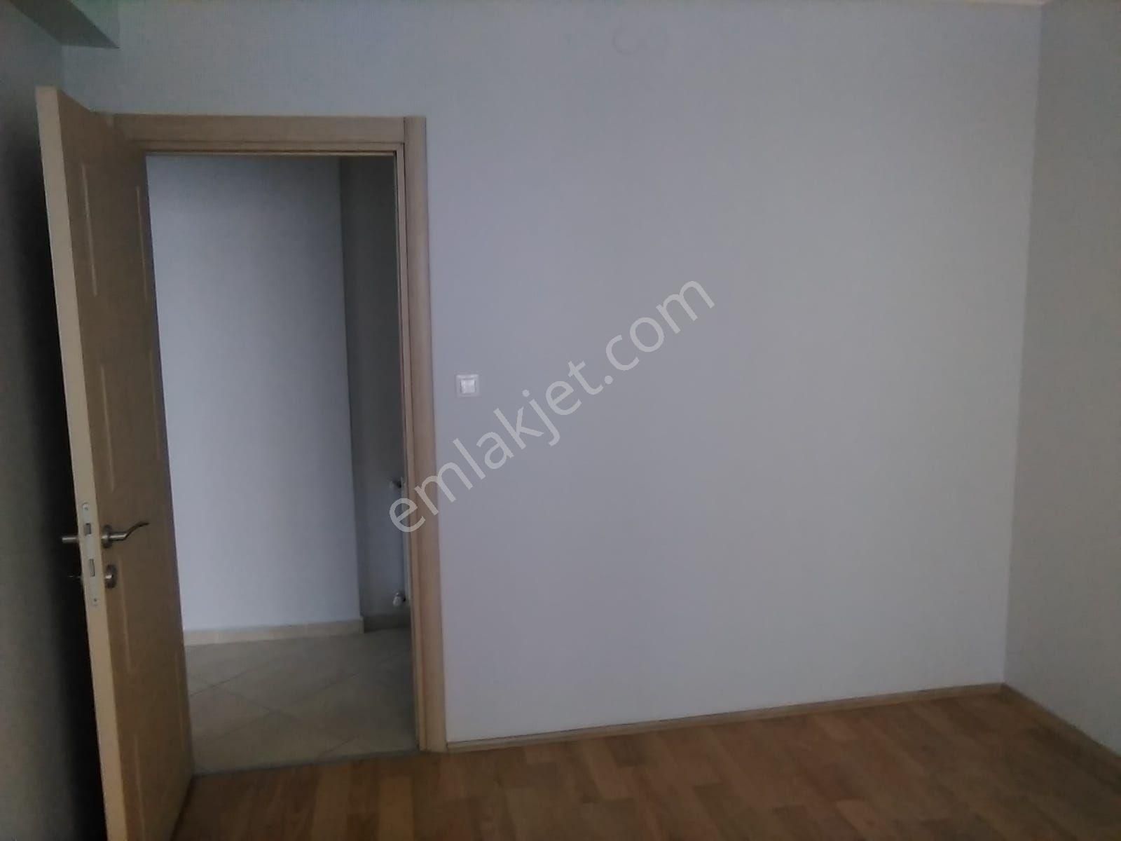 As Emlaktan G.y.satar Cd.büyük Park Karşısı Satılık Kombili Çift Asansörlü Balkonlu 3+1 Daire - Görsel 16