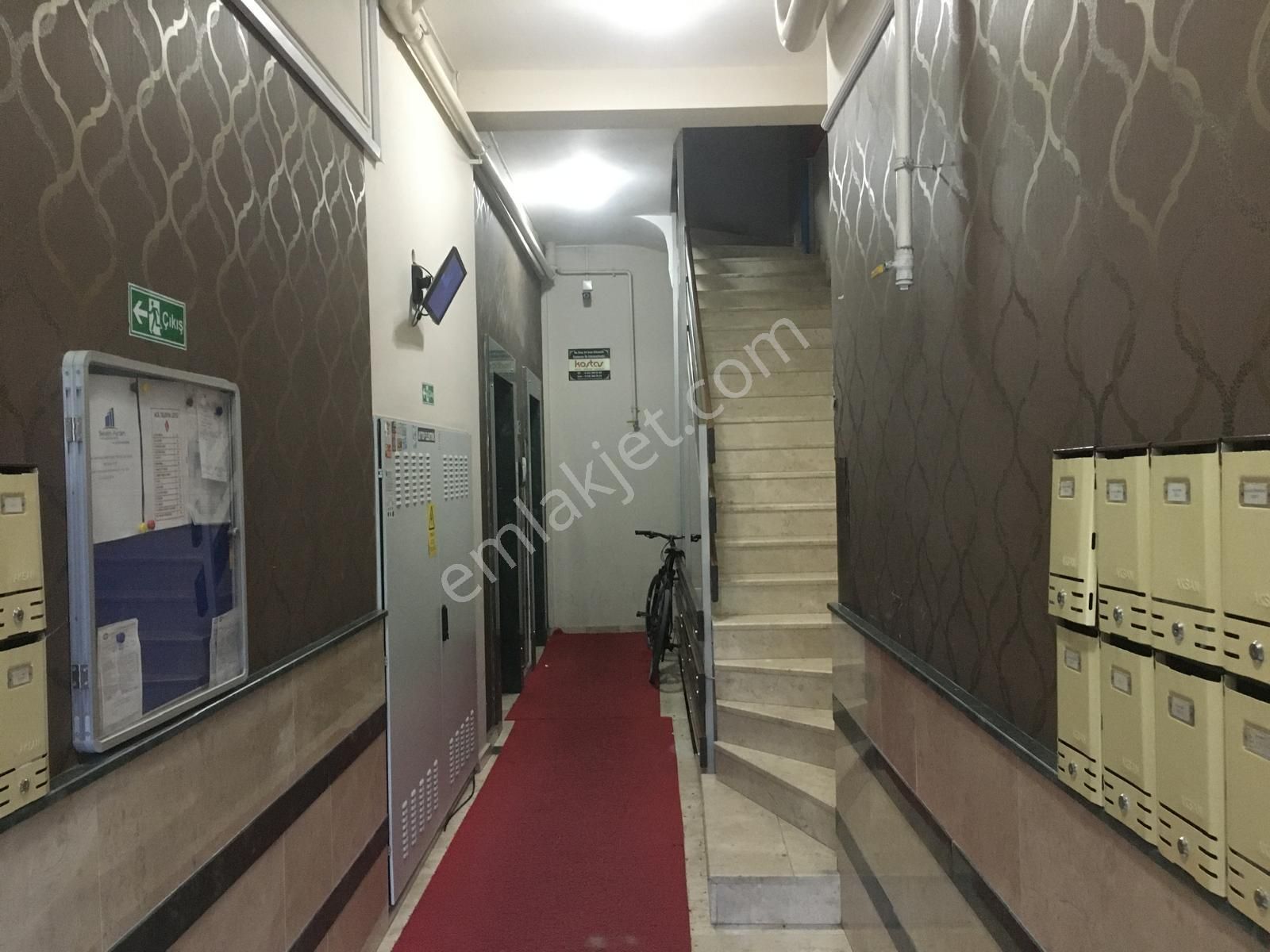 As Emlaktan G.y.satar Cd.büyük Park Karşısı Satılık Kombili Çift Asansörlü Balkonlu 3+1 Daire - Görsel 7